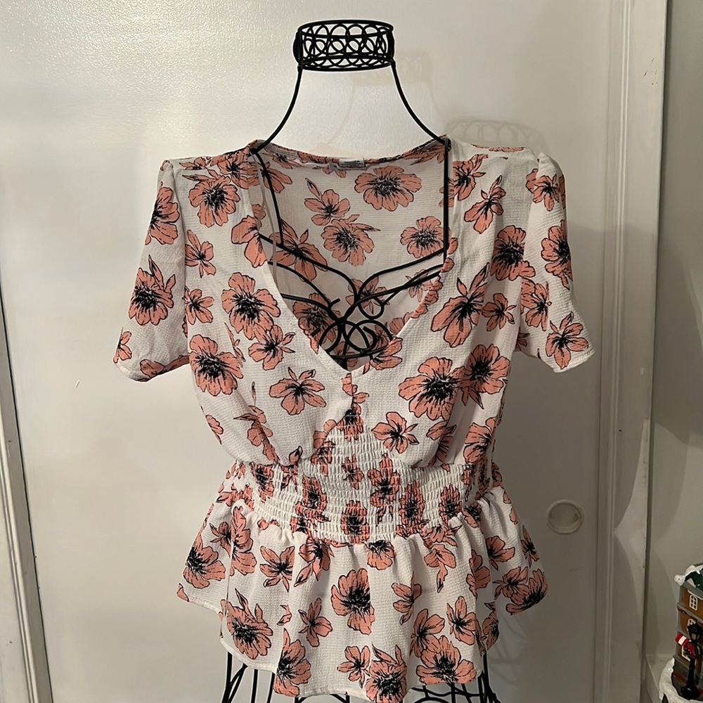 Cute floral top blouse